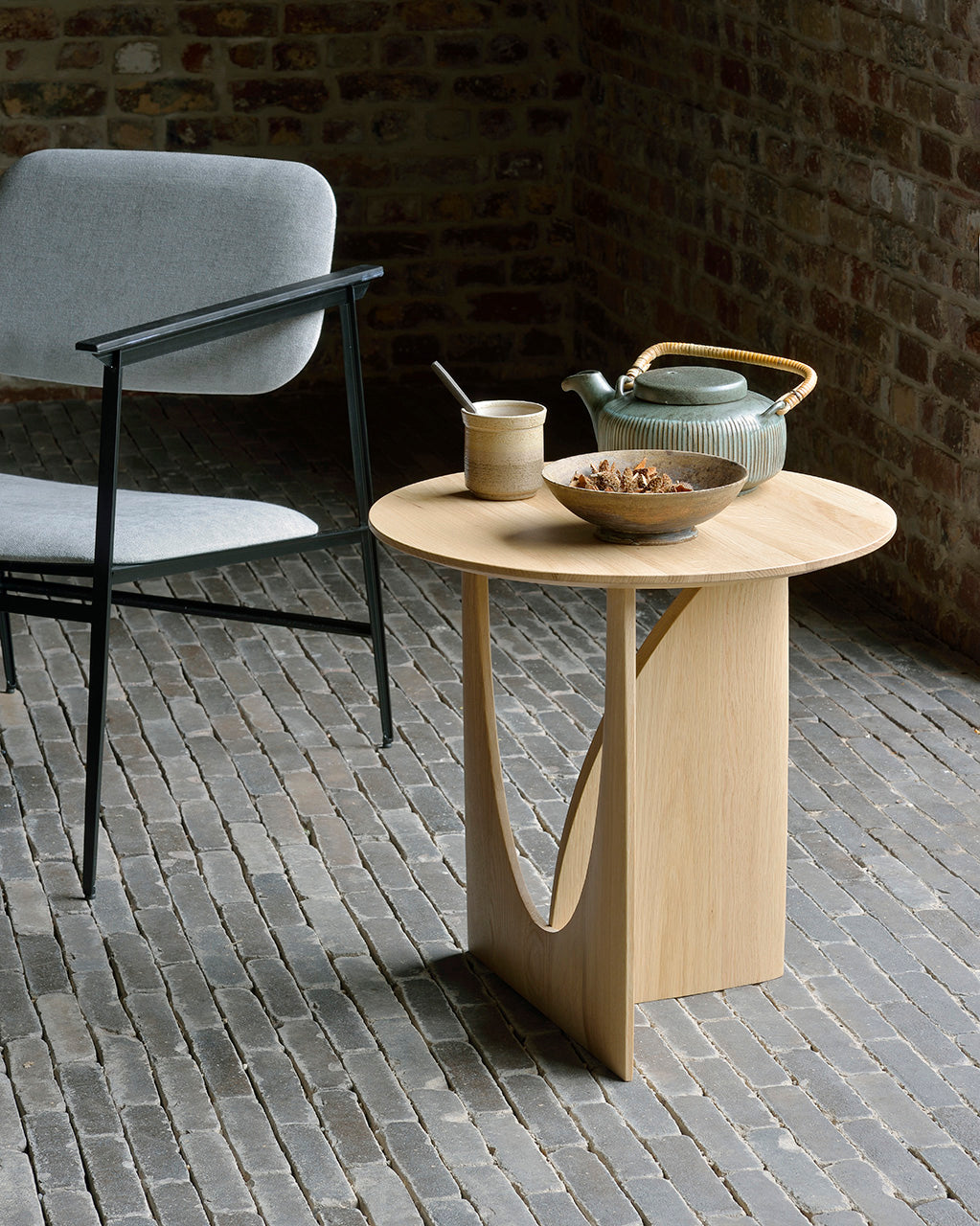 Ethnicraft Geometric Beistelltisch