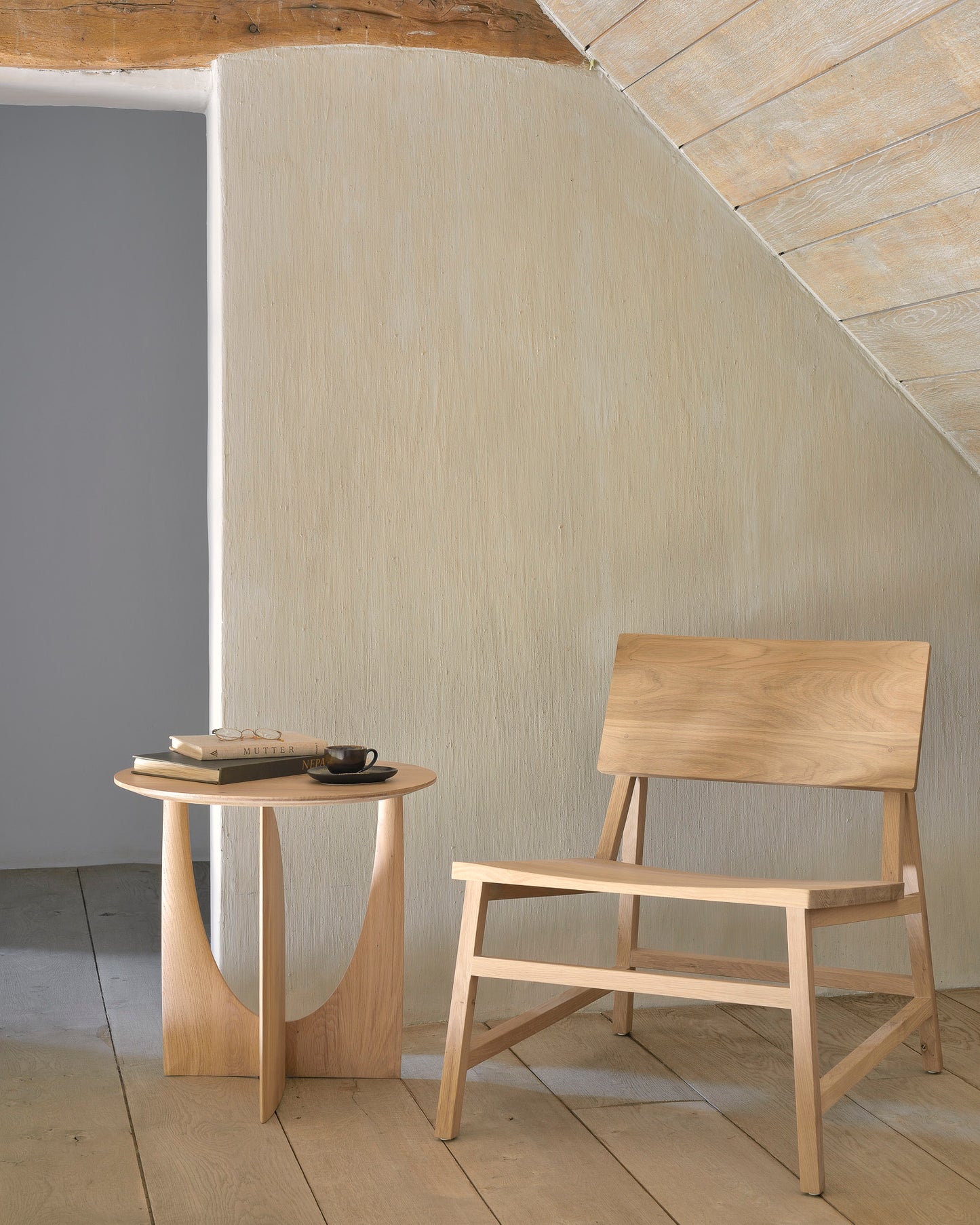 Ethnicraft Geometric Beistelltisch