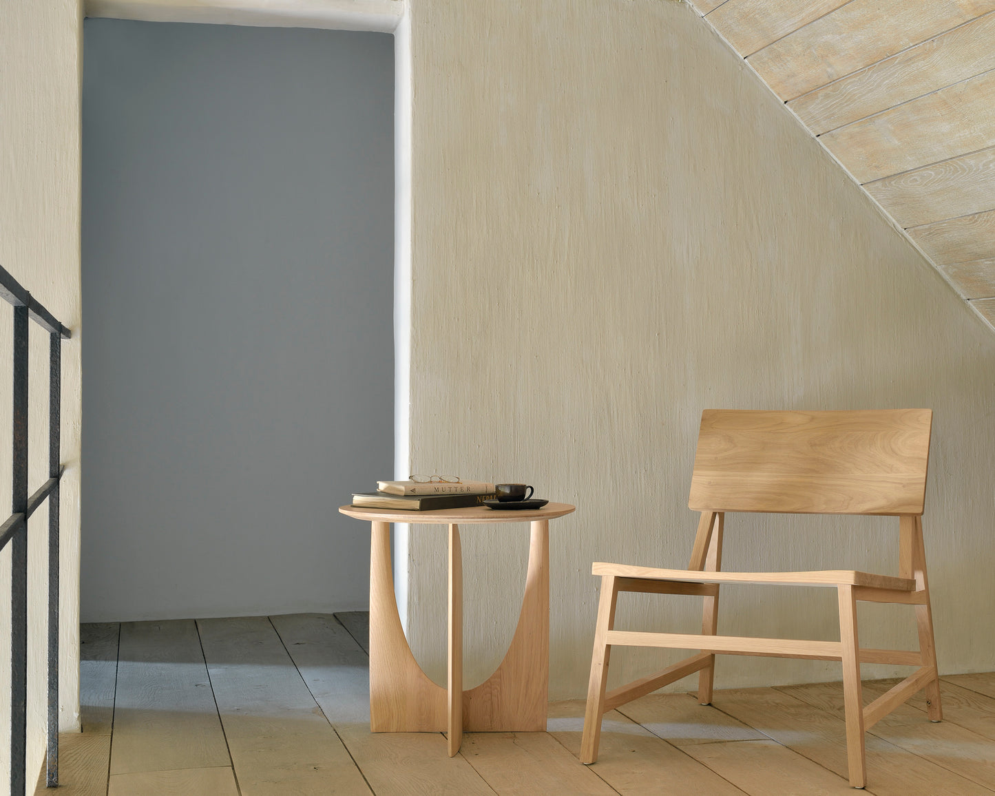 Ethnicraft Geometric Beistelltisch