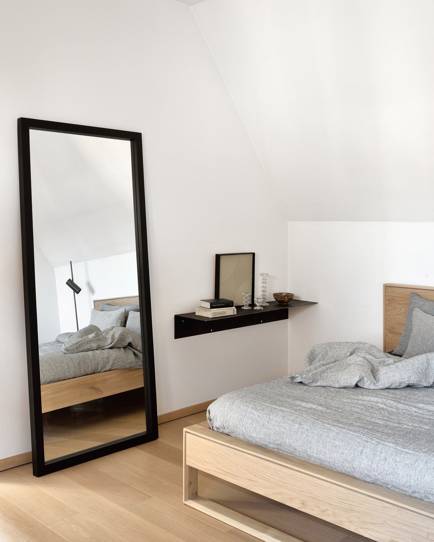 Ethnicraft Light Frame Bodenspiegel