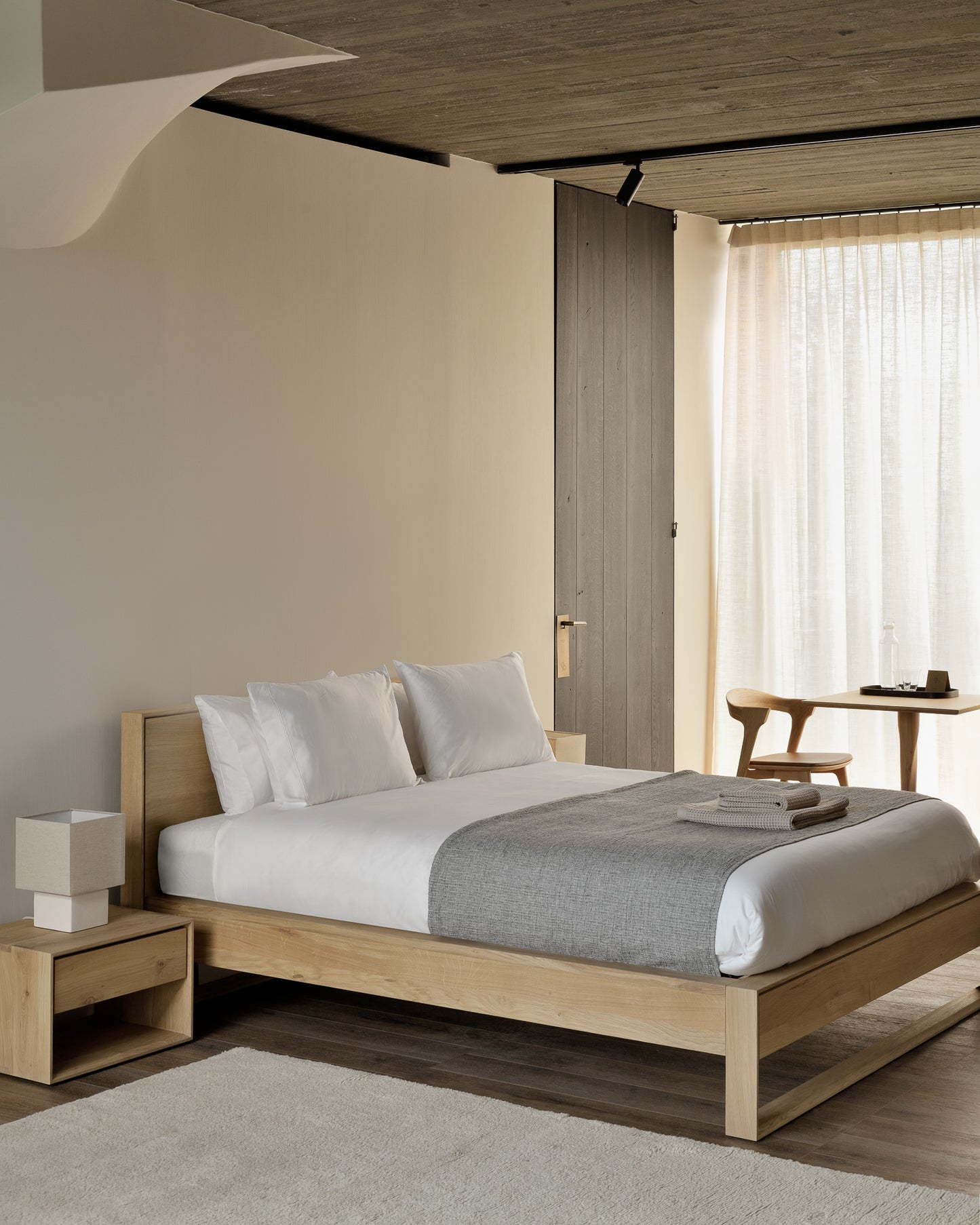 Ethnicraft Bok Stuhl Oak