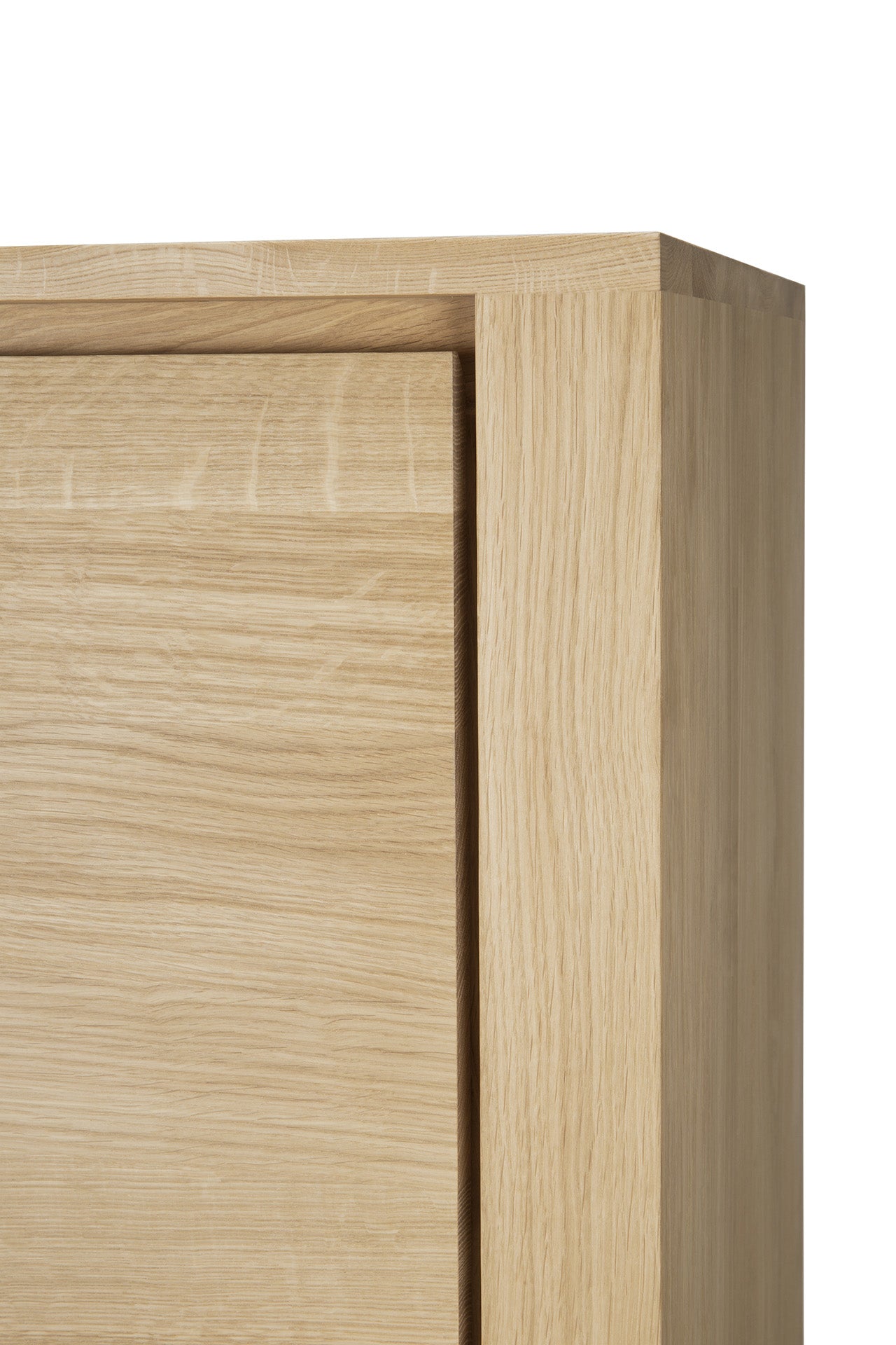 Ethnicraft Shadow Schrank