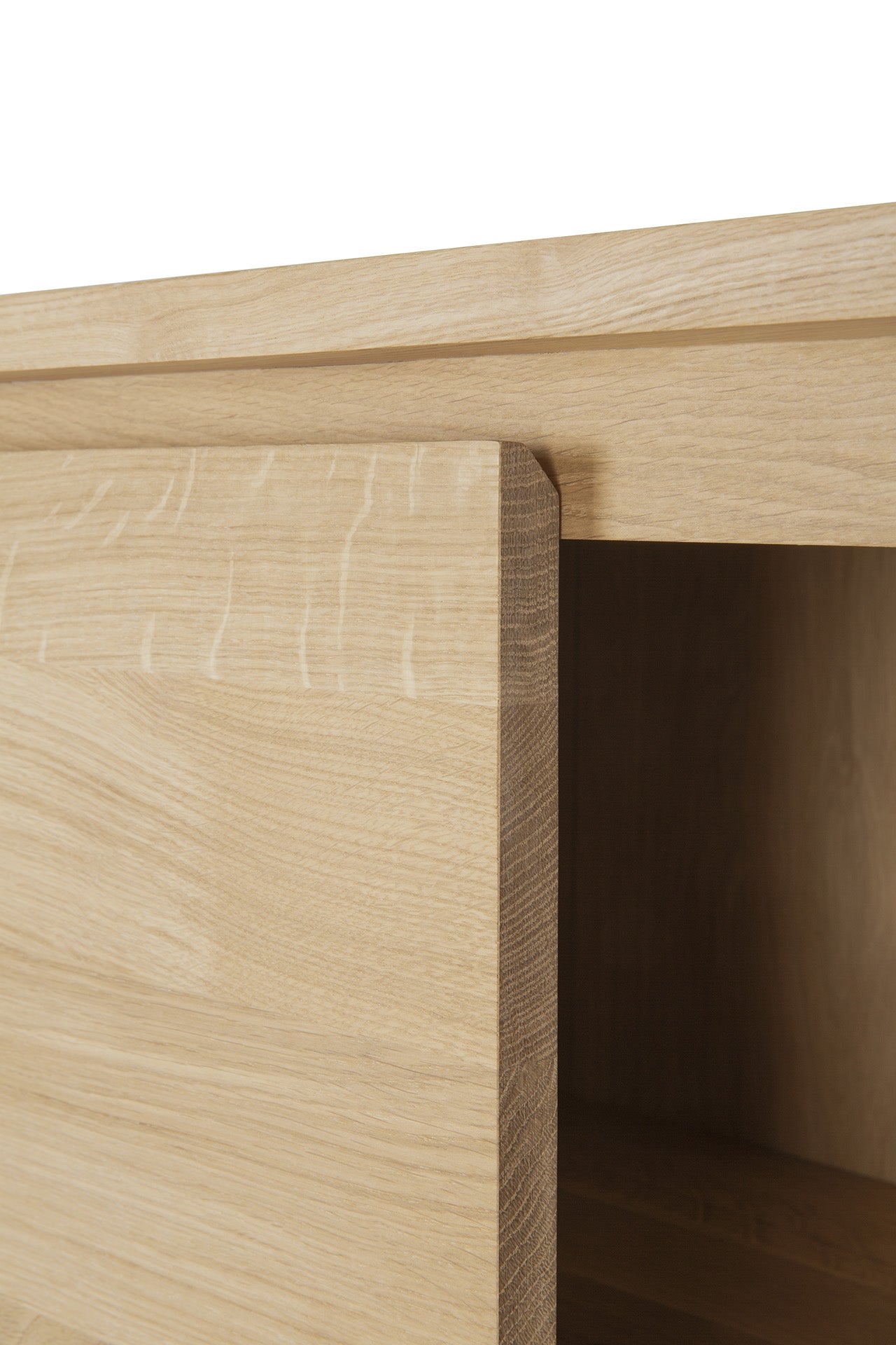 Ethnicraft Shadow Schrank