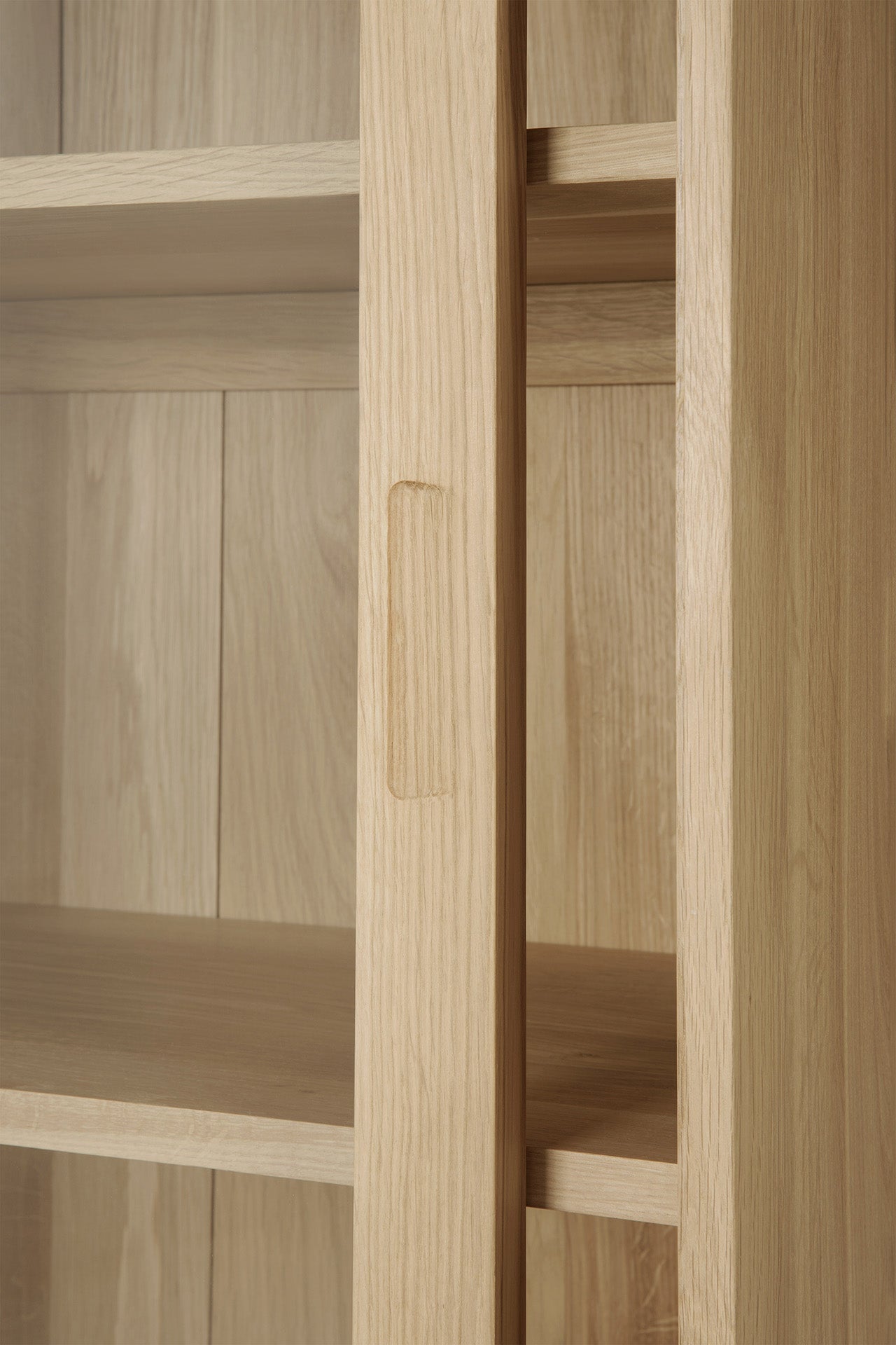 Ethnicraft Wave Schrank