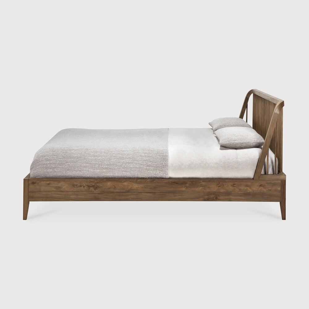Ethnicraft Spindle Teak Bett