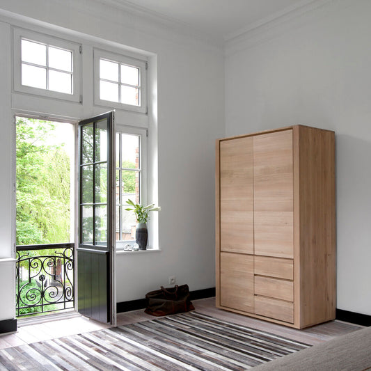 Ethnicraft Shadow Kleiderschrank