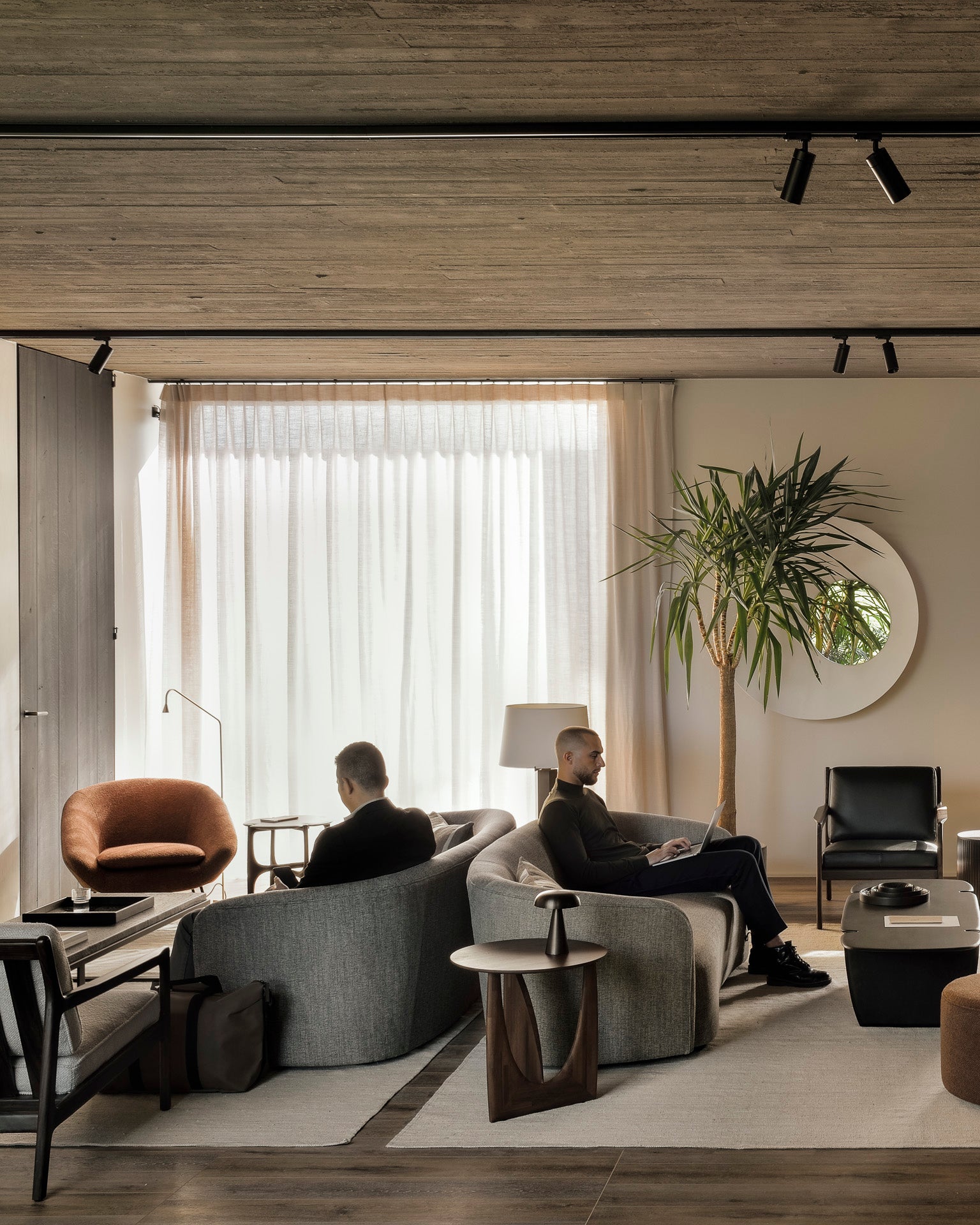 Ethnicraft Geometric Beistelltisch