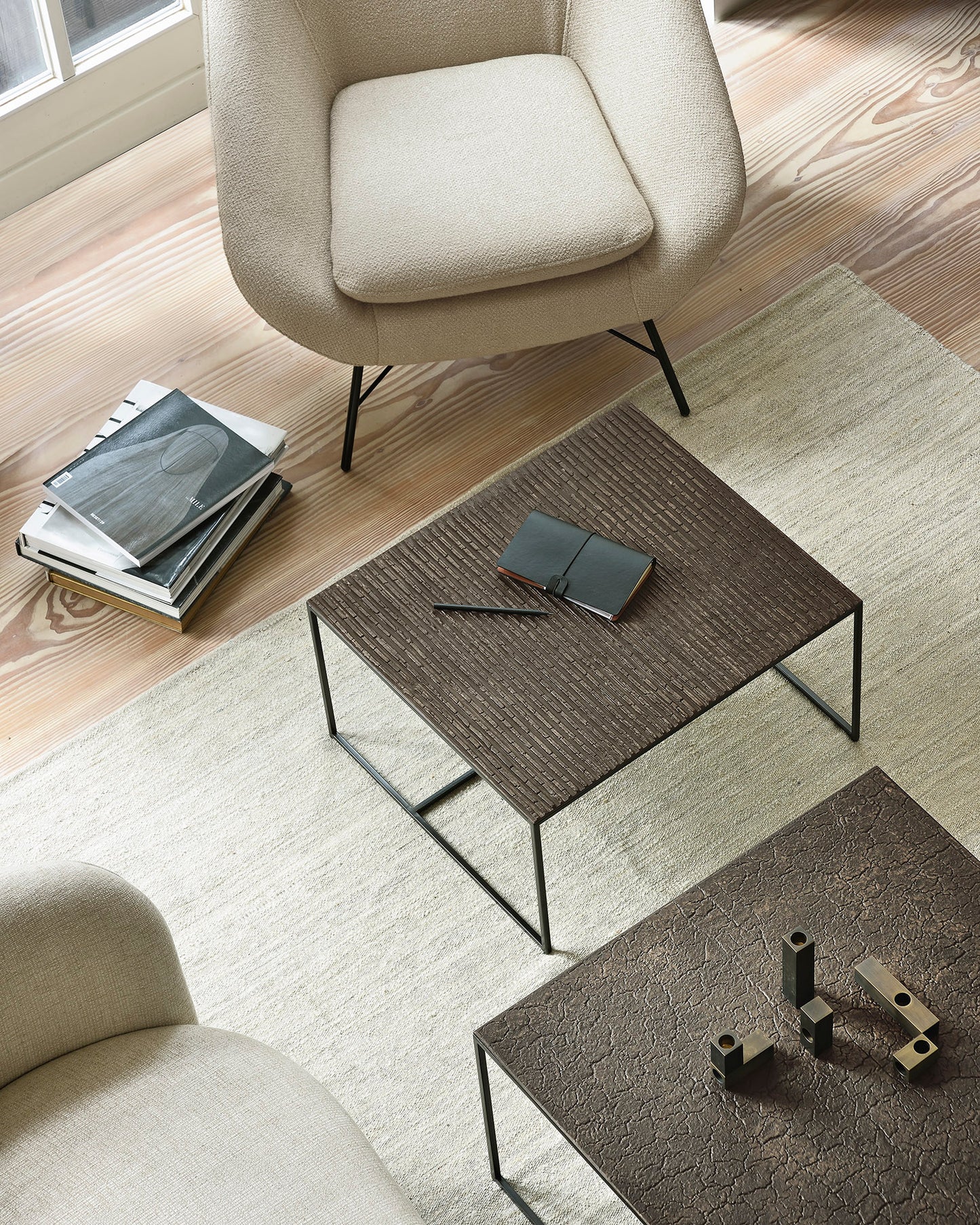 Ethnicraft Pentagon Couchtisch