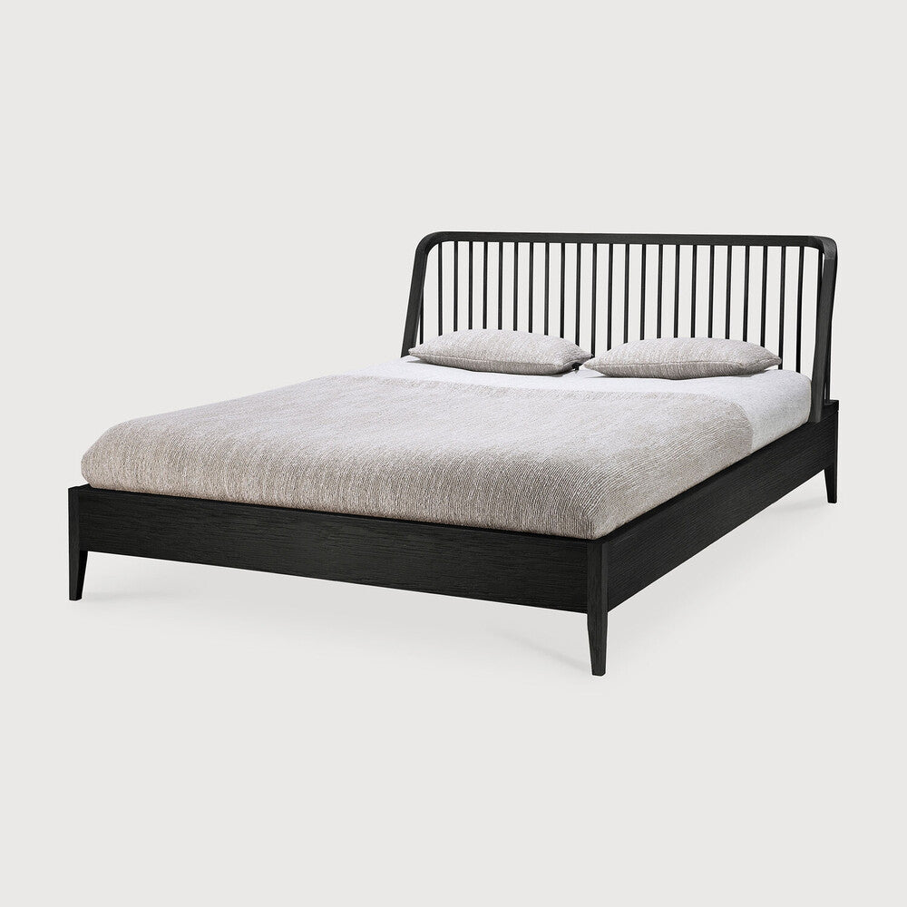 Ethnicraft Spindle Eiche Schwarz Bett