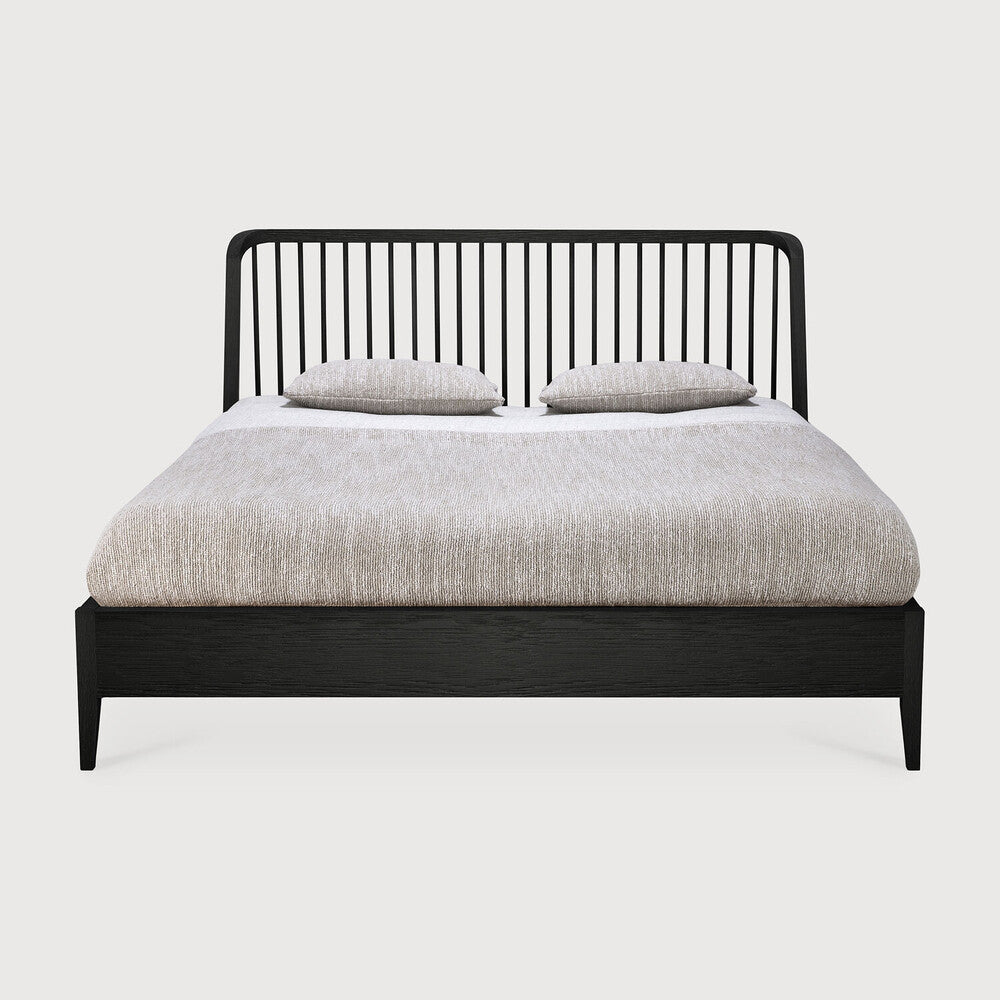 Ethnicraft Spindle Eiche Schwarz Bett