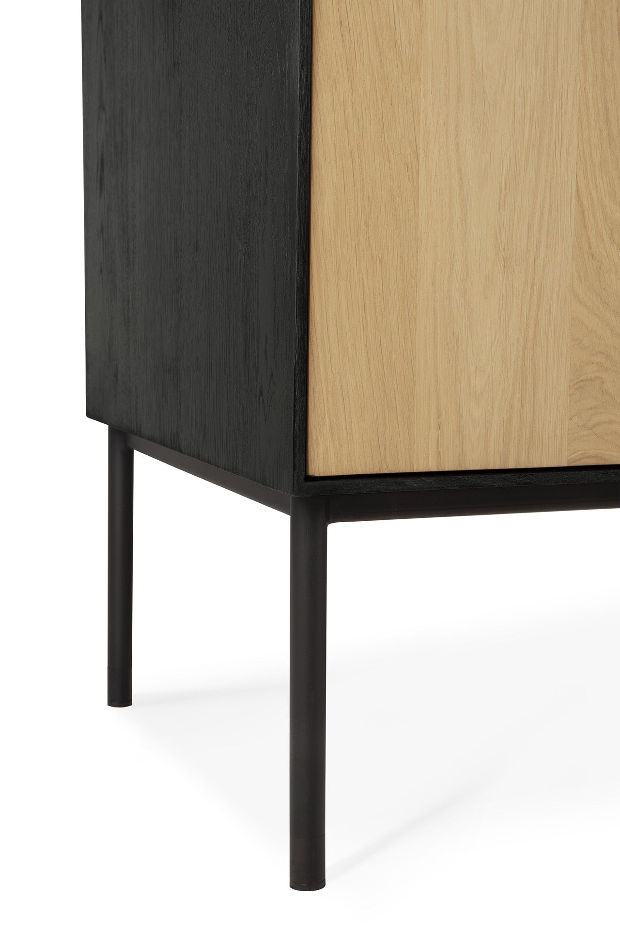 Ethnicraft Blackbird Schrank