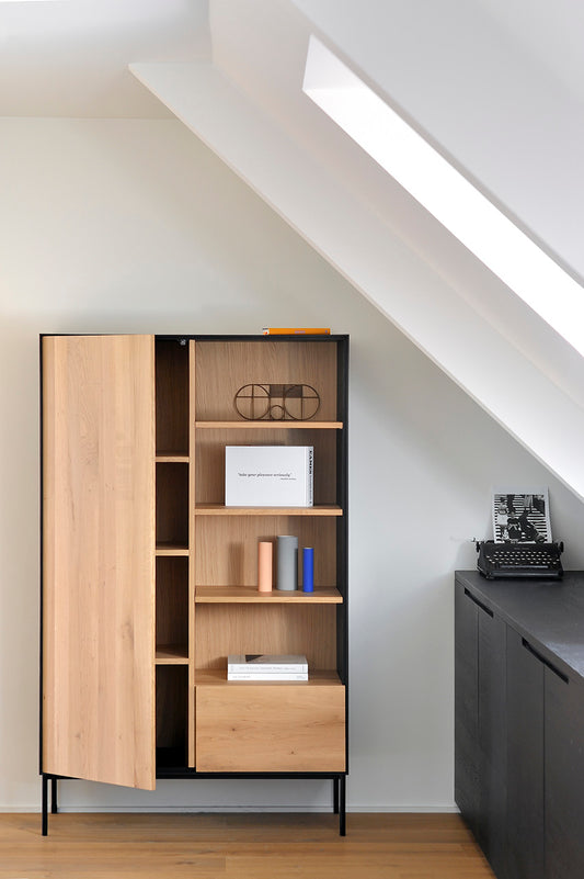Ethnicraft Blackbird Schrank