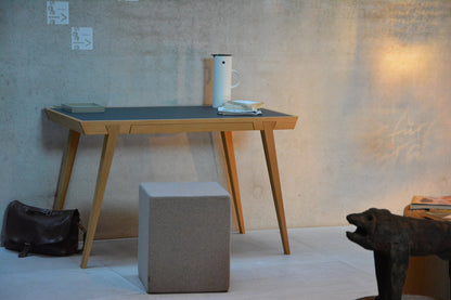 Jan Kurtz Schreibtisch DESK