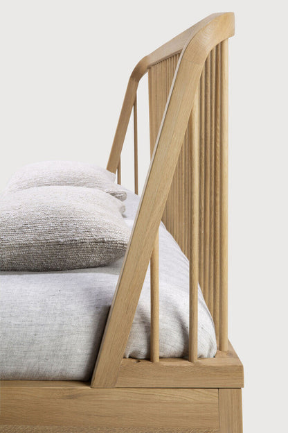 Ethnicraft Spindle Eiche Bett 160 cm - Vorführmodell