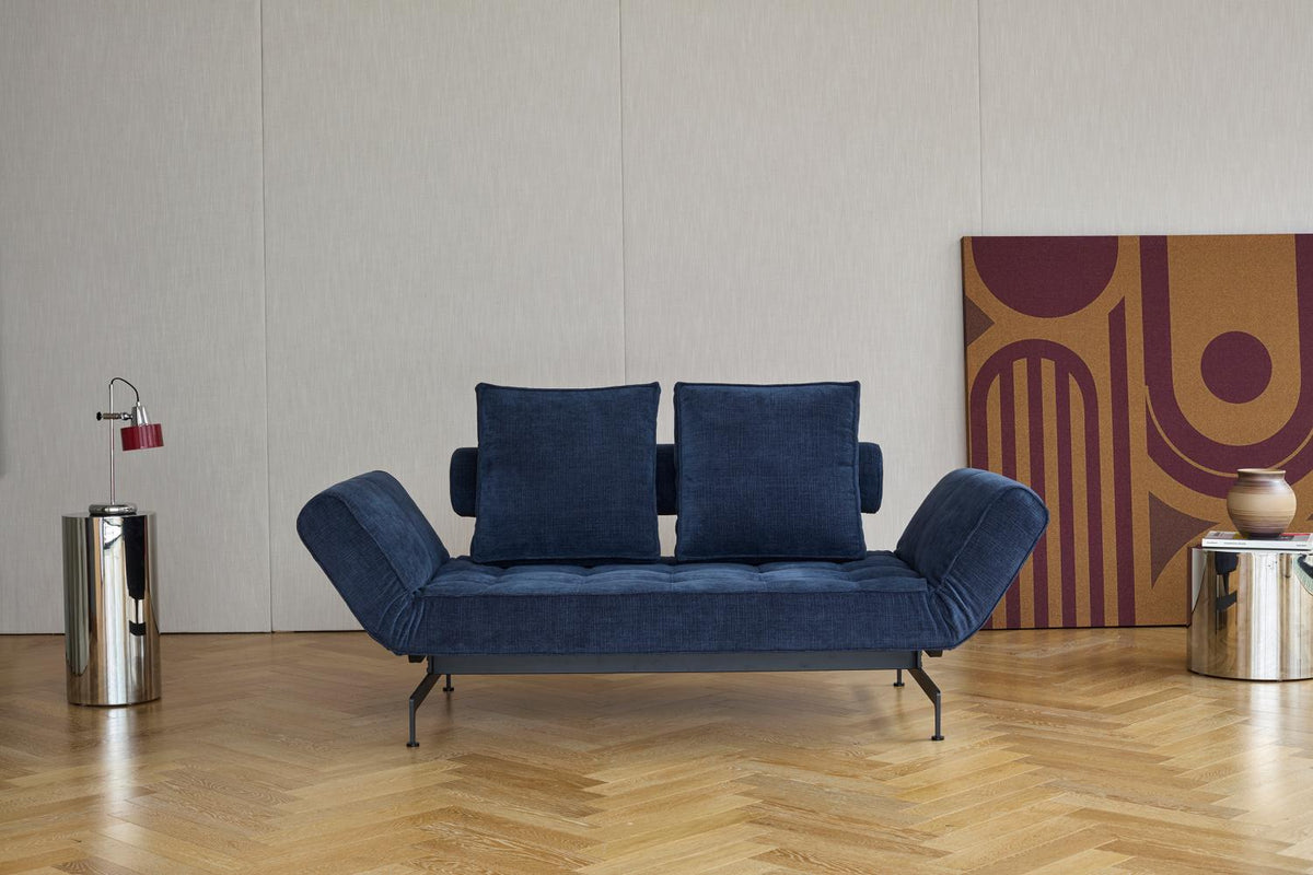 Innovation Ghia Laser Sofa mit Armlehnen