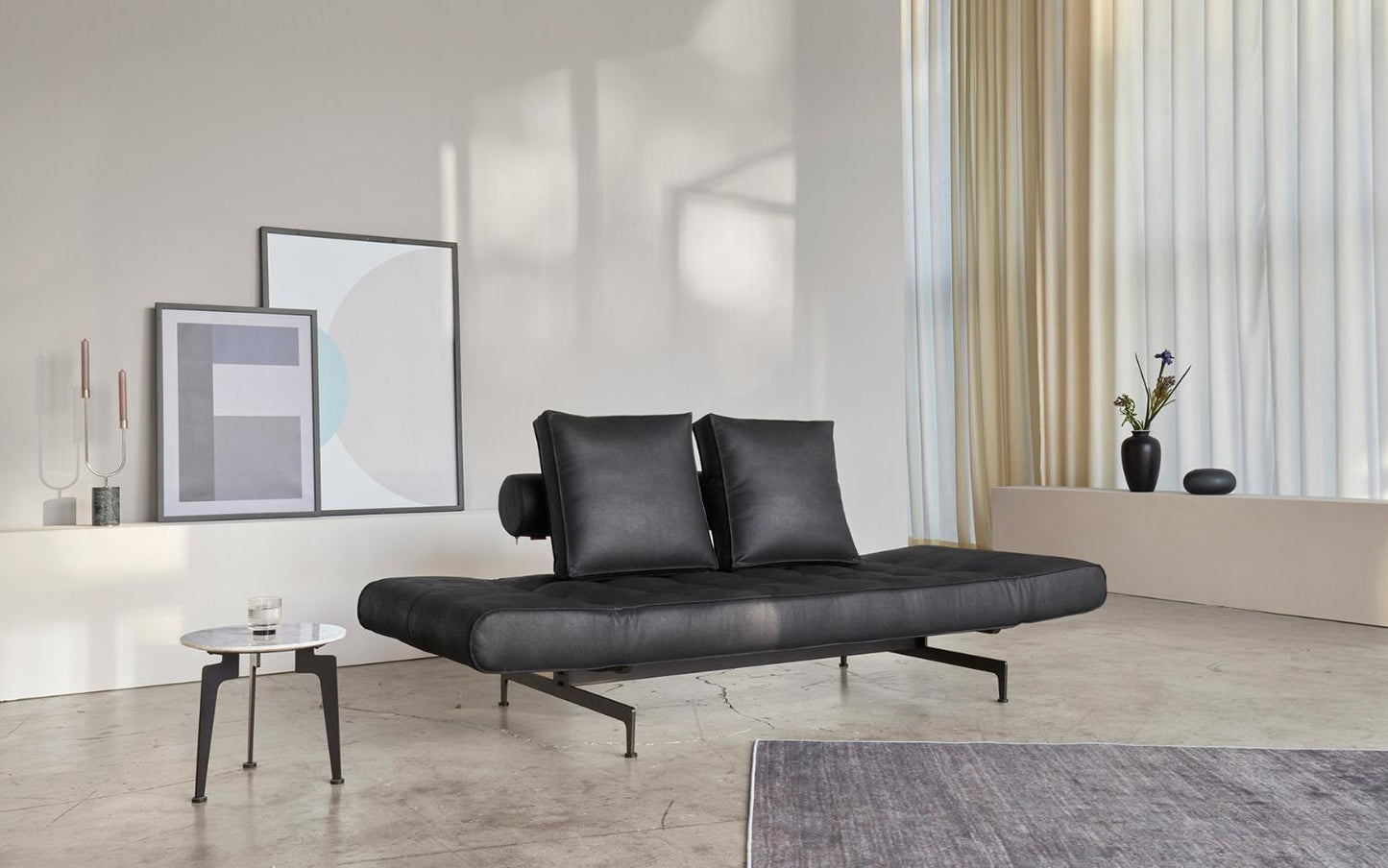 Innovation Ghia Laser Sofa mit Armlehnen