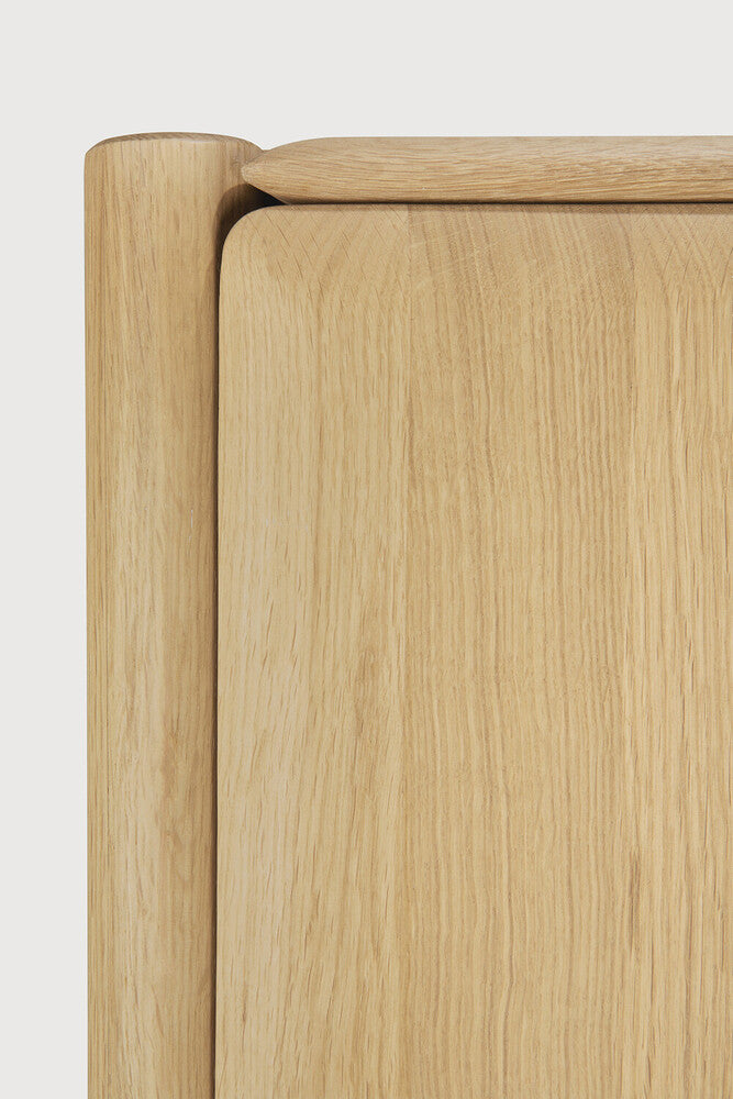 Ethnicraft PI Eiche Schrank
