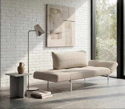 Innovation Zeal Straw Sofa mit Armlehnen